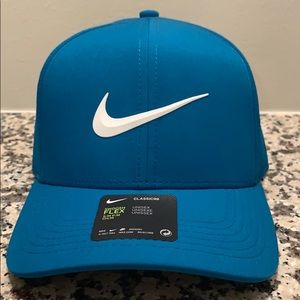 Brand New Nike AeroBill Fitted Golf Hat